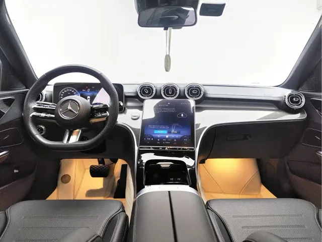 Mercedes-Benz C-Class — Фото автомобиля 9