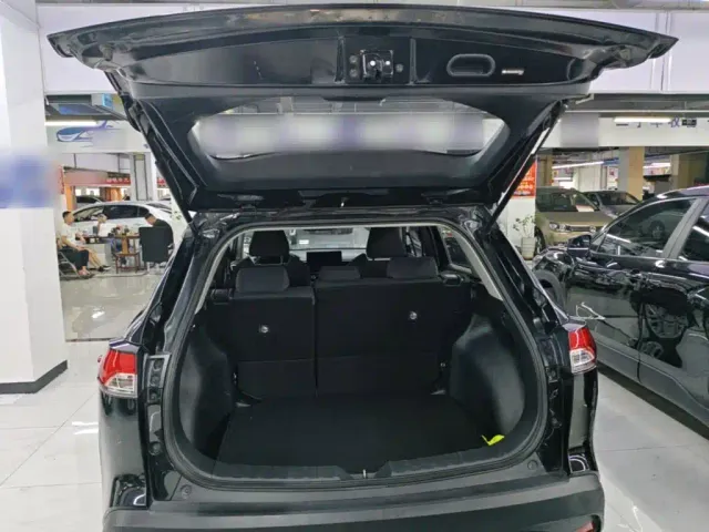Toyota Frontlander — Фото автомобиля 18