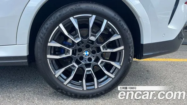 BMW X6 xDrive40i M Sport — Фото автомобиля 5