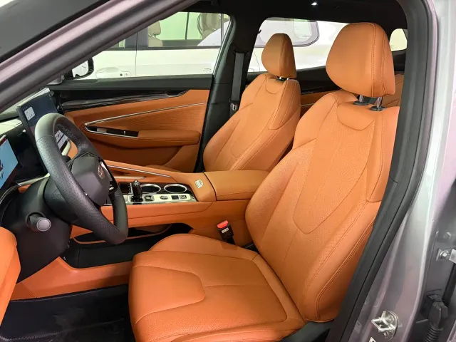 Geely Boyue — Фото автомобиля 8