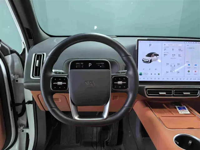 Li Auto L7 — Фото автомобиля 4