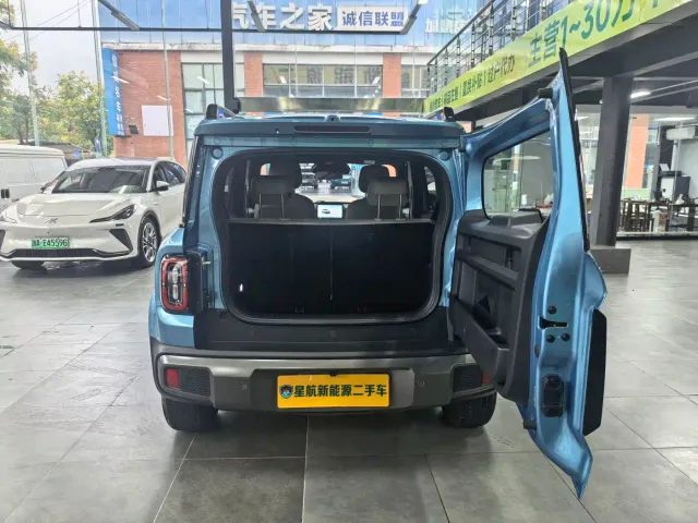 Baojun Yep Plus — Фото автомобиля 11