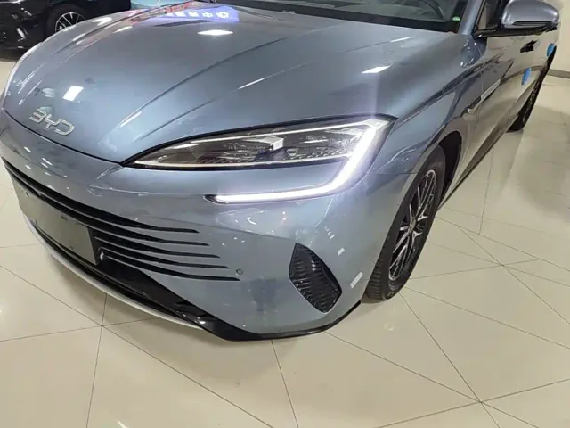 BYD Seal — Фото автомобиля 23