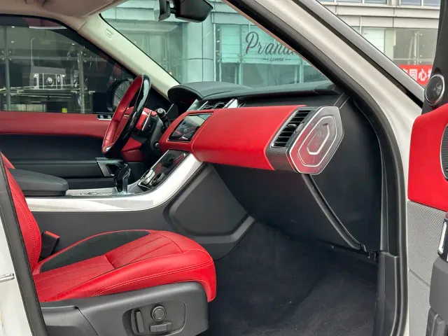 Land Rover Range Rover Sport — Фото автомобиля 10