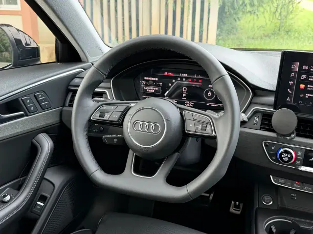 Audi A4L — Фото автомобиля 5