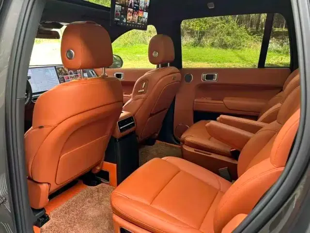 Li Auto L9 — Фото автомобиля 7