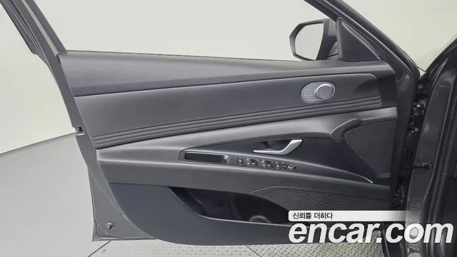 Hyundai Avante CN7 — Фото автомобиля 13