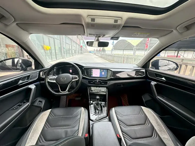 Volkswagen Tayron GTE Plug-in Hybrid — Фото автомобиля 8