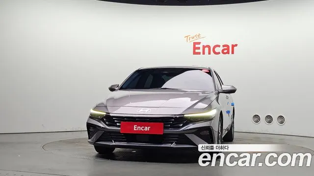 Hyundai Avante CN7 — Фото автомобиля 3