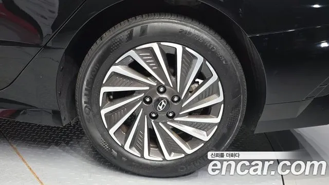 Hyundai Sonata — Фото автомобиля 5