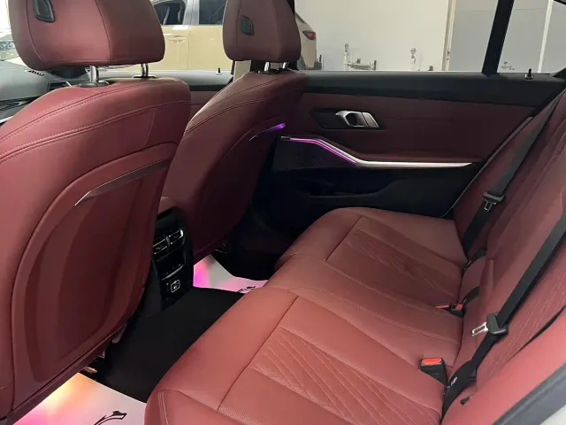 BMW 3 Series — Фото автомобиля 9