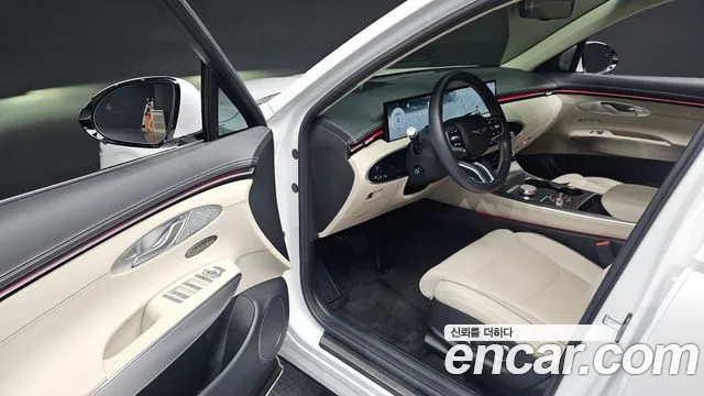 Genesis GV70 — Фото автомобиля 14