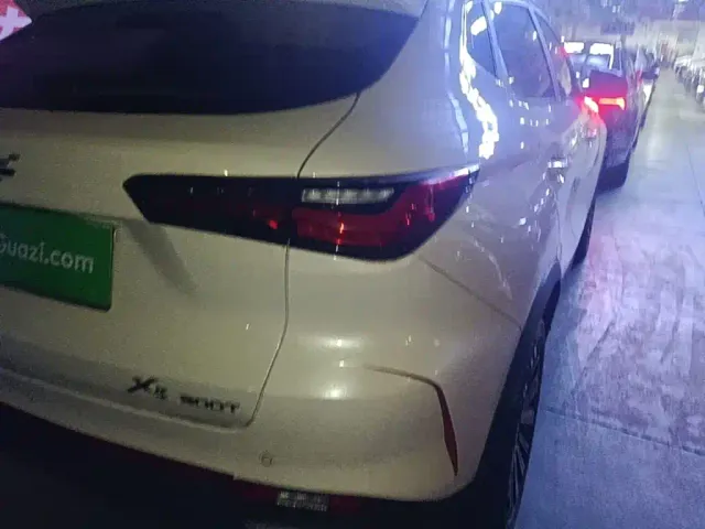 Changan Oushang X5 — Фото автомобиля 7