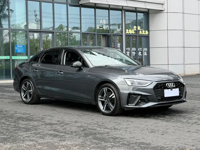 Audi A4L — Фото автомобиля 3