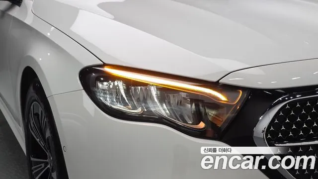 Mercedes-Benz E-Class — Фото автомобиля 7