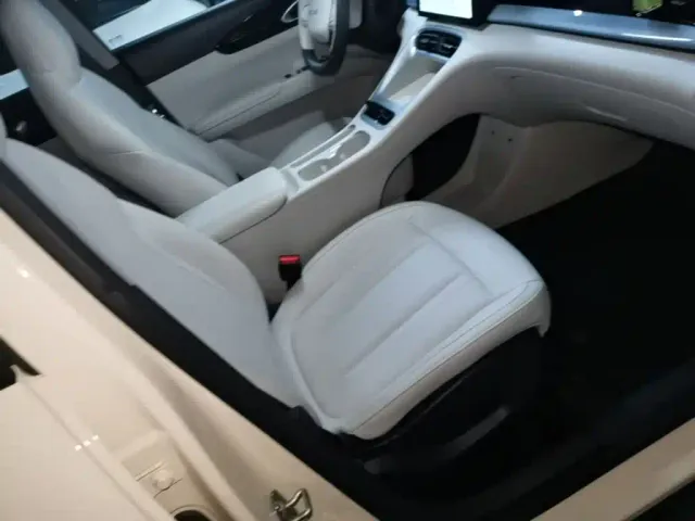 Geely Starry Wish — Фото автомобиля 24
