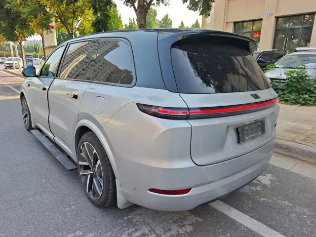 Li Auto L9 — Фото автомобиля 7