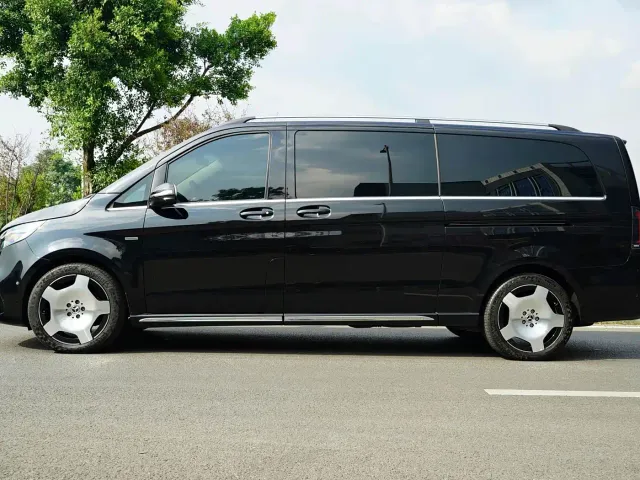 Mercedes-Benz V-Class — Фото автомобиля 3