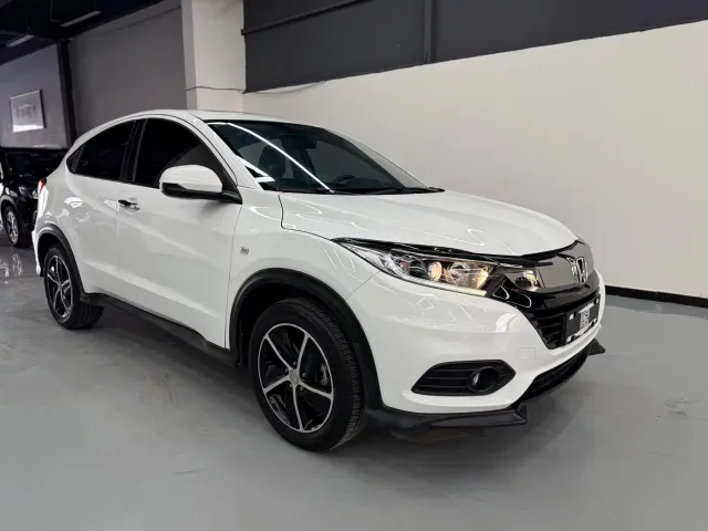 Honda Vezel — Фото автомобиля 3