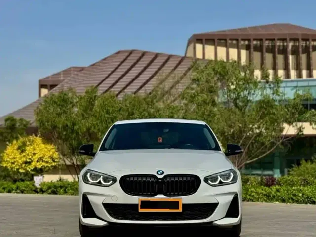 BMW 1 Series — Фото автомобиля 2