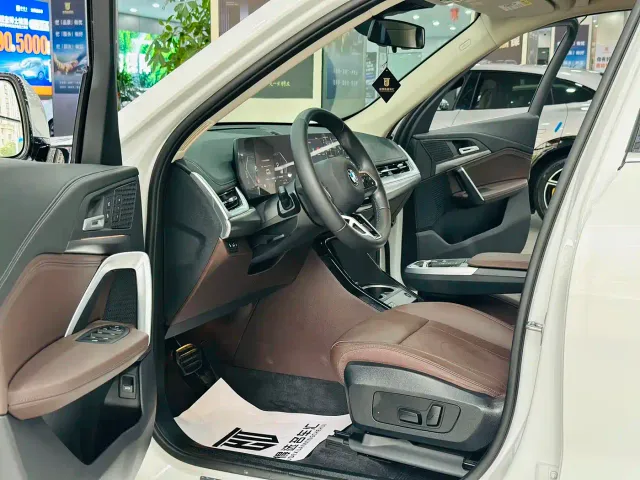 BMW X1 — Фото автомобиля 4