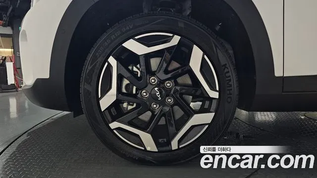 Kia Seltos Бензин 1.6 турбо 2WD — Фото автомобиля 5