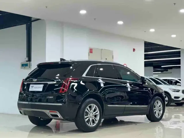Cadillac XT5 — Фото автомобиля 9