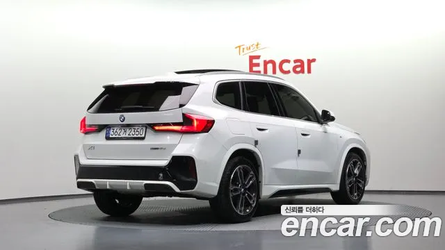 BMW X1 U11 — Фото автомобиля 2
