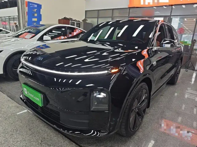 Фотография автомобиля — Li Auto L6