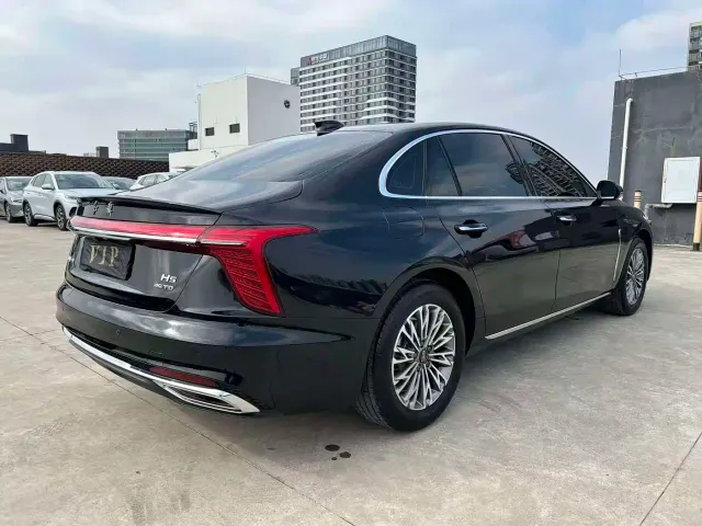 Hongqi H5 — Фото автомобиля 5