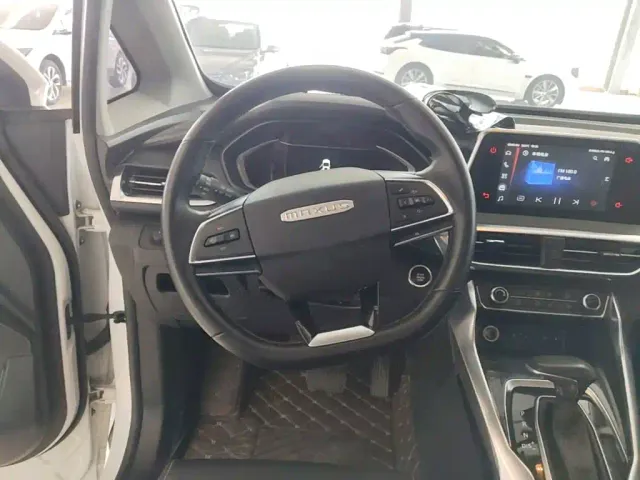 Maxus G50 — Фото автомобиля 10