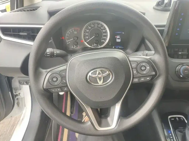 Toyota Corolla — Фото автомобиля 10