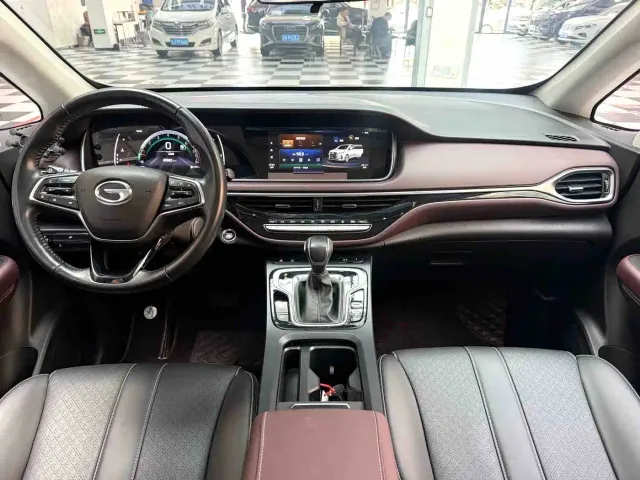 GAC Trumpchi M6 — Фото автомобиля 8