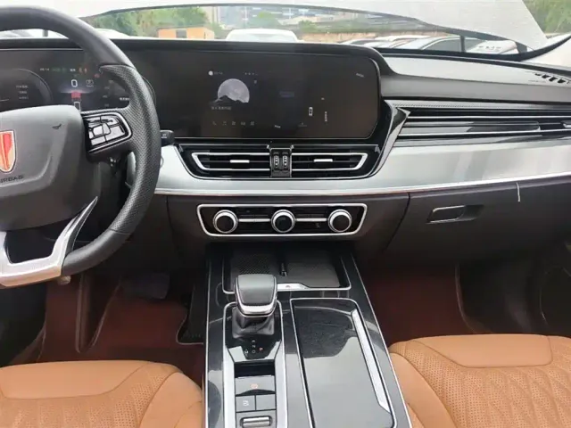 Hongqi HS5 — Фото автомобиля 12