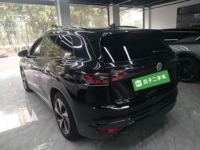Volkswagen ID.6 Crozz — Фото автомобиля 4