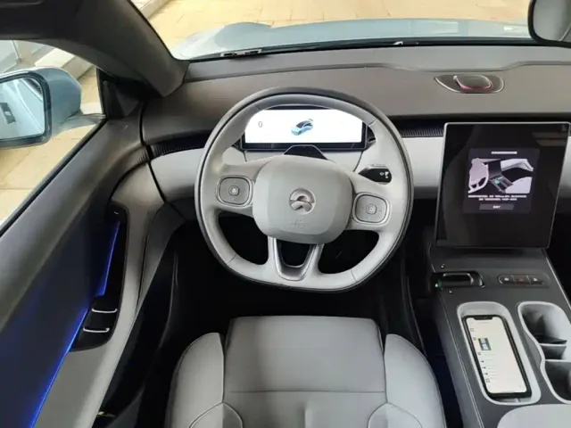 Nio ET5 Touring — Фото автомобиля 6