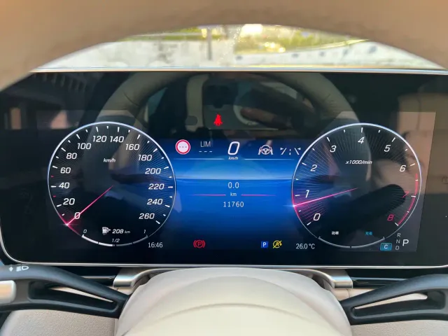 Mercedes-Benz S-Class — Фото автомобиля 17