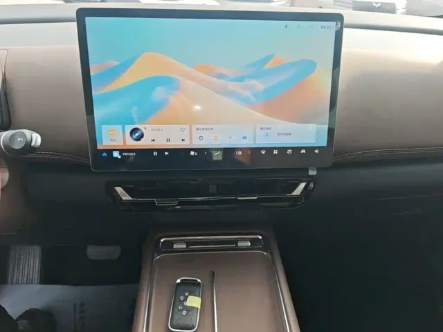 Wuling Starlight 730 — Фото автомобиля 12
