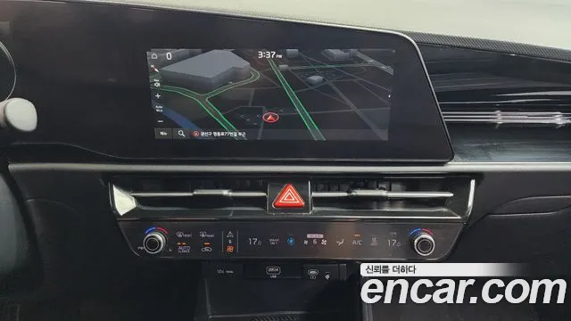 Kia Niro New — Фото автомобиля 18