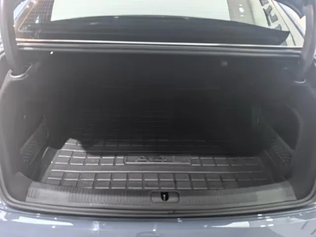 Audi A4L — Фото автомобиля 22