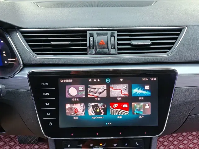 Skoda Superb — Фото автомобиля 13