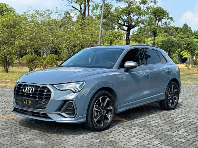 Фотография автомобиля — Audi Q3