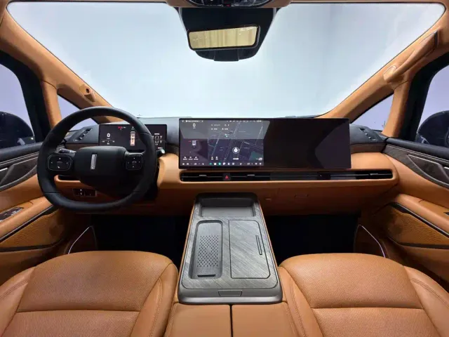Wey Alpine — Фото автомобиля 11