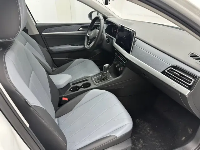 Volkswagen Lavida — Фото автомобиля 16