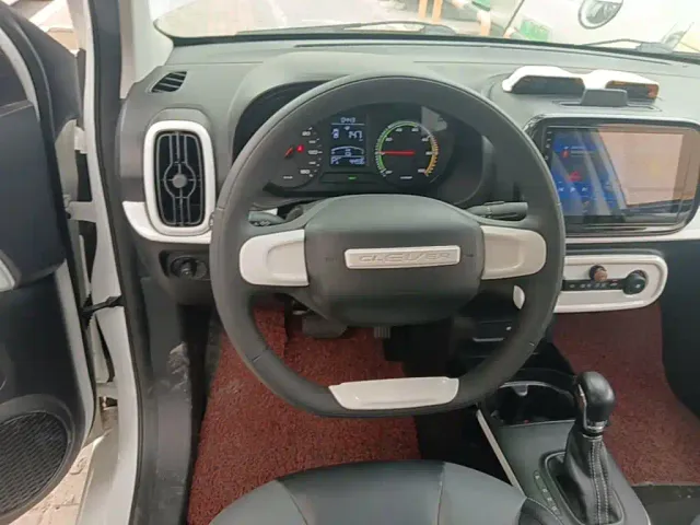 Roewe Clever — Фото автомобиля 10