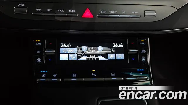 Hyundai Grandeur (New) Hybrid — Фото автомобиля 18