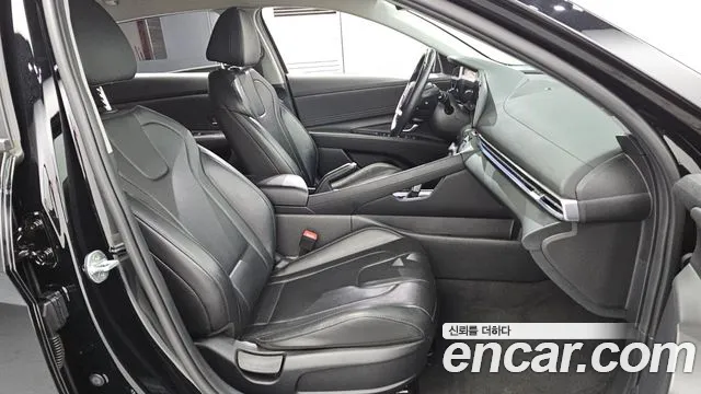 Hyundai Avante CN7 — Фото автомобиля 26
