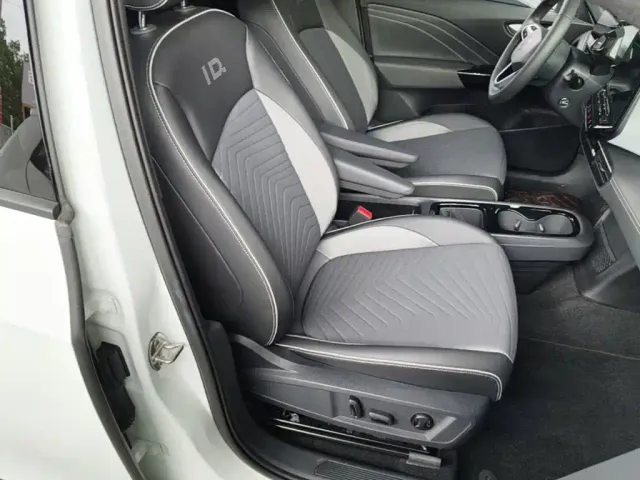 Volkswagen ID.3 — Фото автомобиля 24