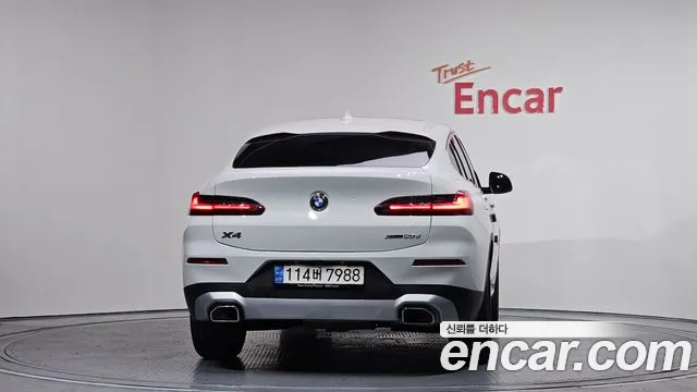 BMW X4 — Фото автомобиля 4