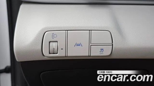 Hyundai Avante CN7 — Фото автомобиля 11